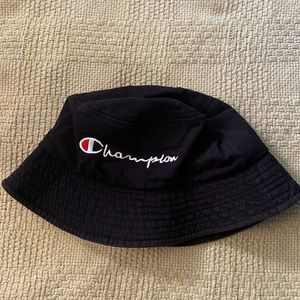 Champion Bucket hat